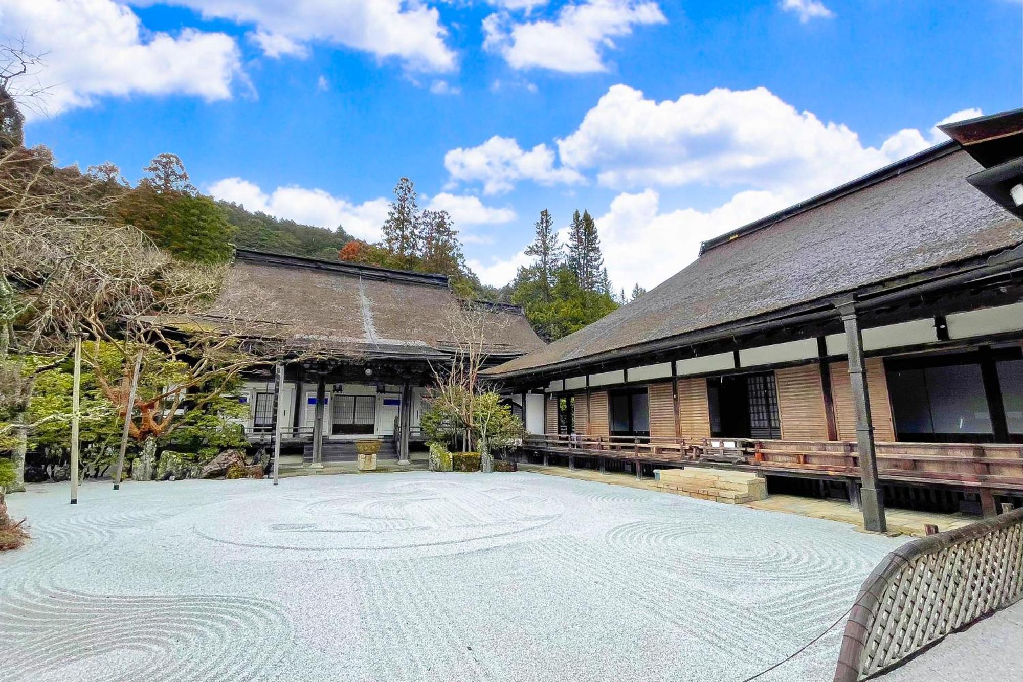 Koyasan Sanadabo Rengejoin Hotel Eksteriør billede